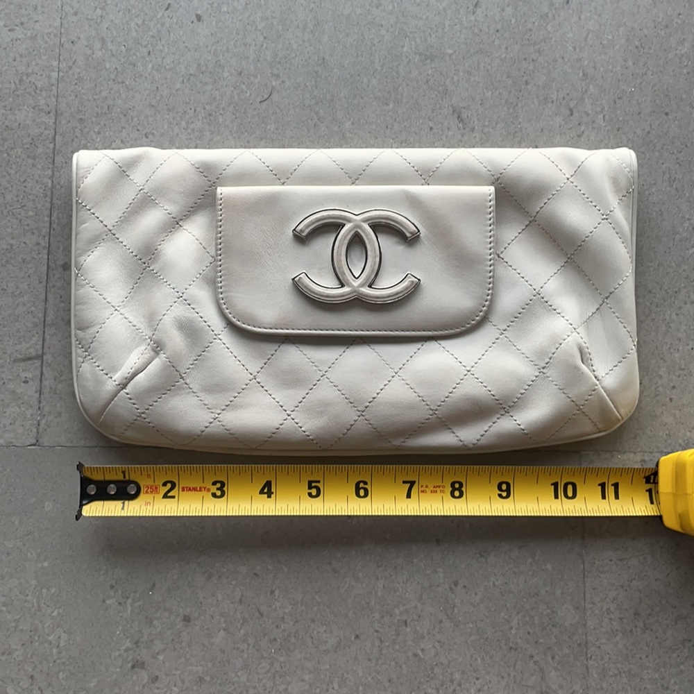 CHANEL Ivory Quilted Wristlet - Picture 9 of 12